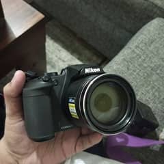 Nikon Coolpix B700