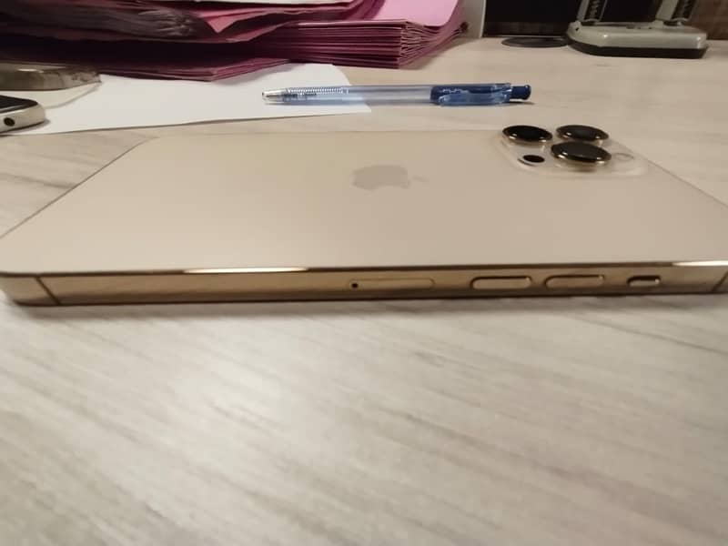 iPhone 13 pro max 128gb Gold Non PTA FU 4