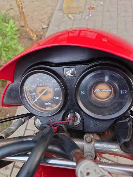 Honda Pridor with neat condition & need to sale urgent 6