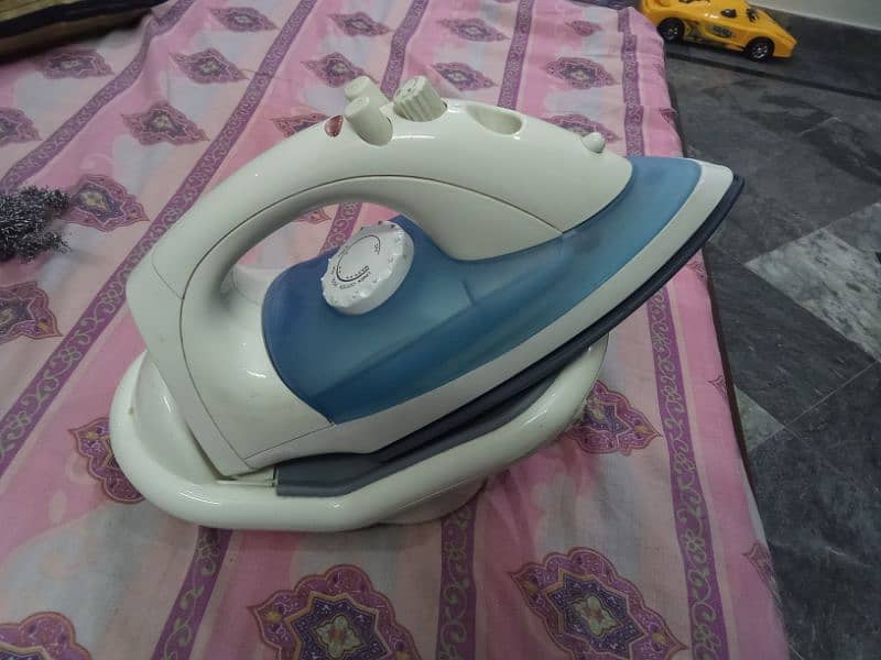 Geeps cordless heavy duty steam iron 2