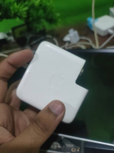 Apple 60 W magsafe charger 2