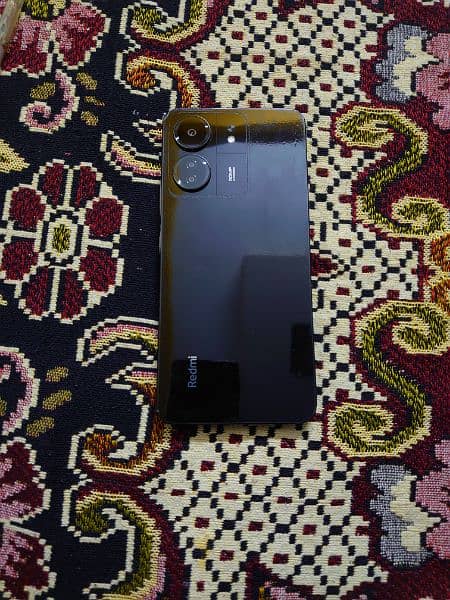 I am selling my redmi 13c 6/128 2