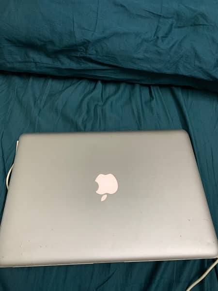 Apple Macbook 2012 Laptop for Sale in good condition 1