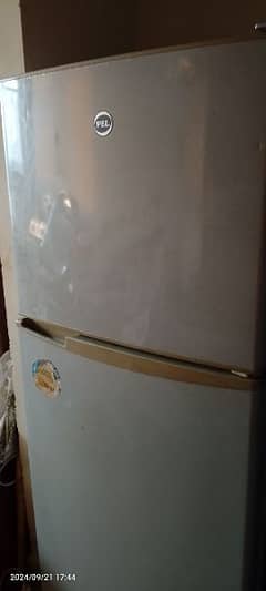 PEL FRIDGE FREEZER/REFRIGERATOR