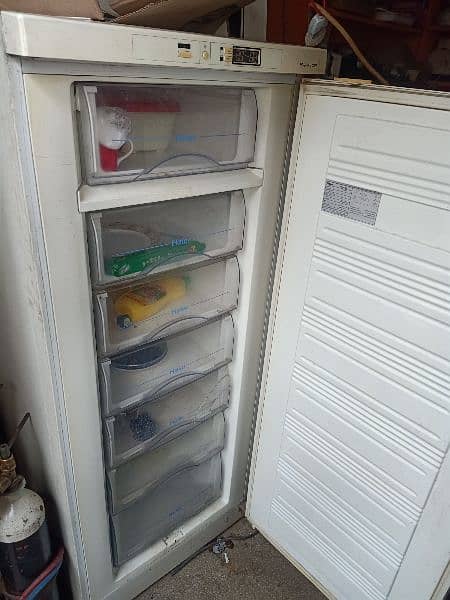 heir vertical drawer freezer 1