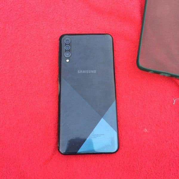 Samsung a30s 4/128gb condition 9/10 final rate ha bahas na karain 4