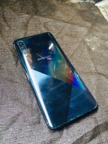 Samsung a30s 4/128gb condition 9/10 final rate ha bahas na karain 10