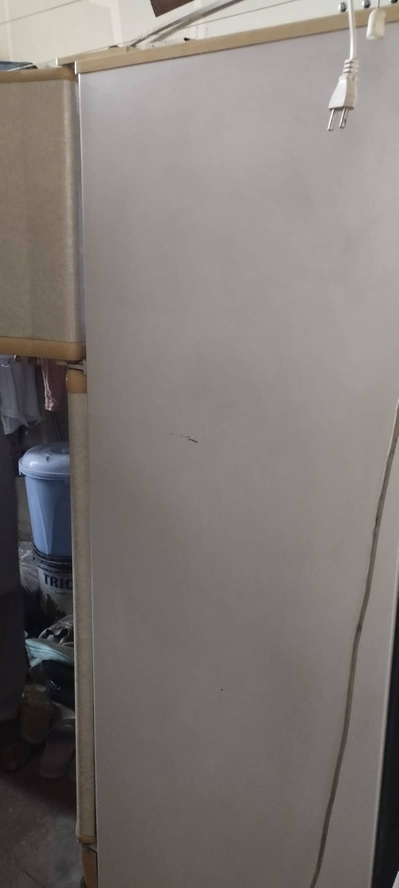 PEL fridge good condition 5