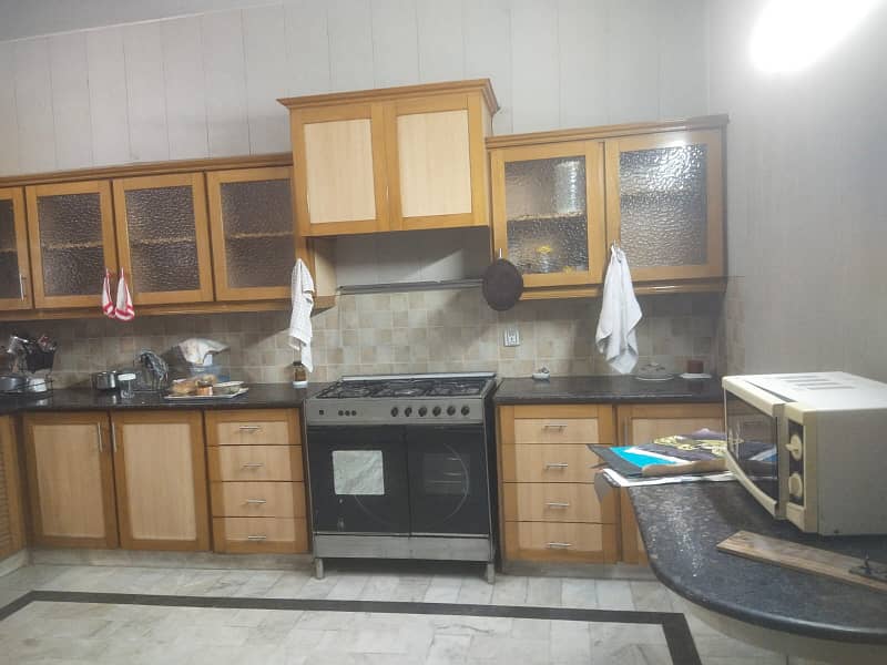 1 Kanal Lower Portion 3 Bed attached bath TV Lounge available for rent in DHA Phase 1 Near Bilal Store 3