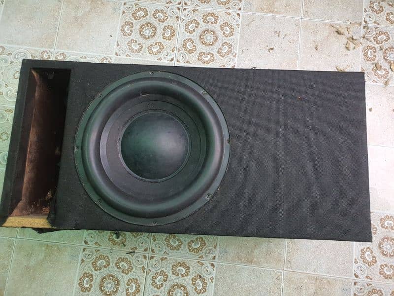 Basstube Subwoofer 1500w peak 1