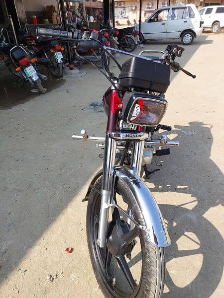 Honda CG 125 Red 1