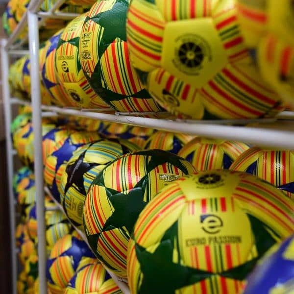 TOP QUALITY FOOTBALLS FOR SALE 3