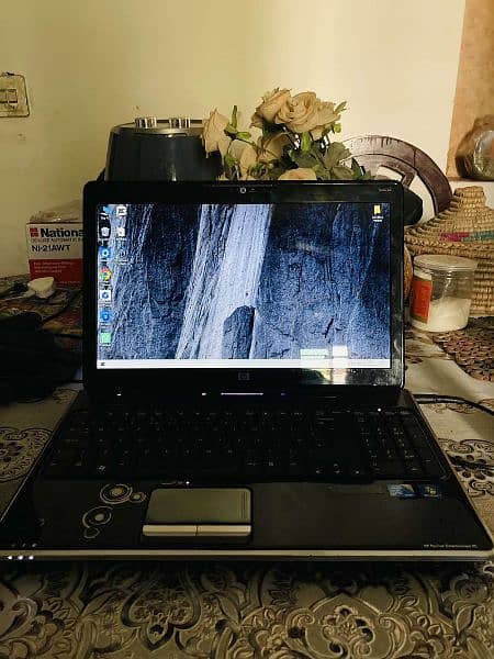 HP LAPTOP FOR SALE !!! 8