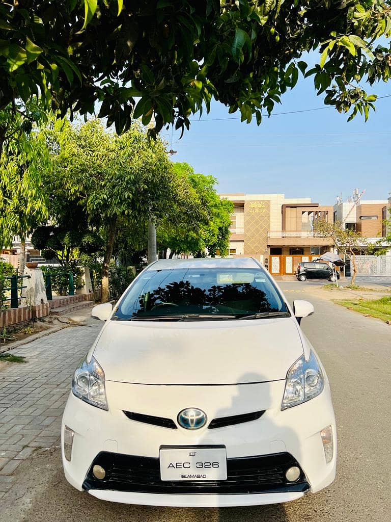 Toyota Prius 2013 3