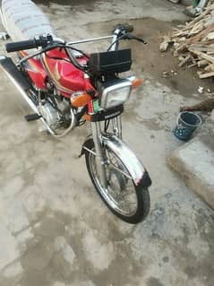 Honda 125cc 2012model only WhatsApp 03207375867