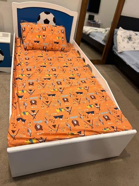 Kids Single Bed set, Mattress & Table for Sale 3