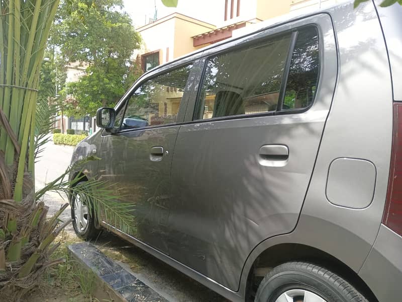 Suzuki Wagon R 2015 5