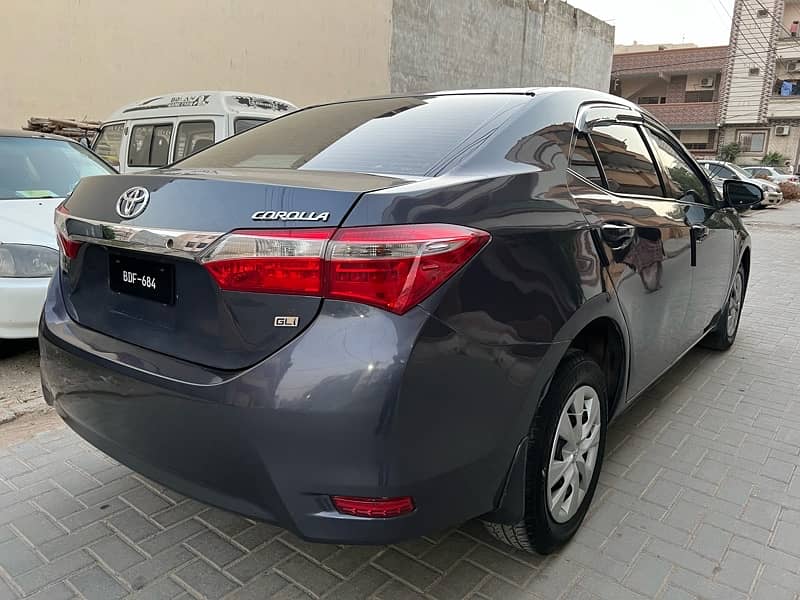 Toyota Corolla GLI 2015 6