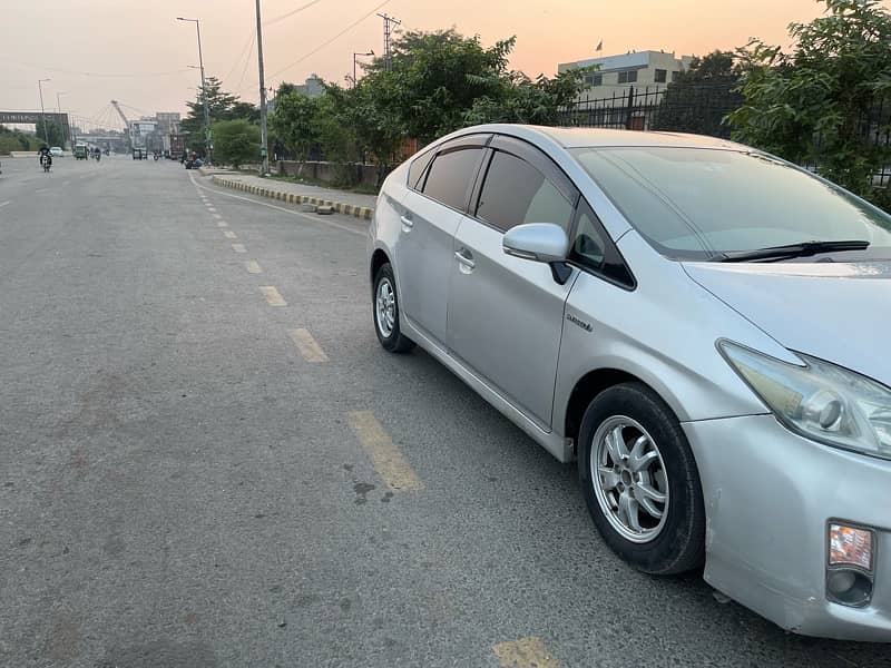 Toyota Prius 2011 exchange possible 5