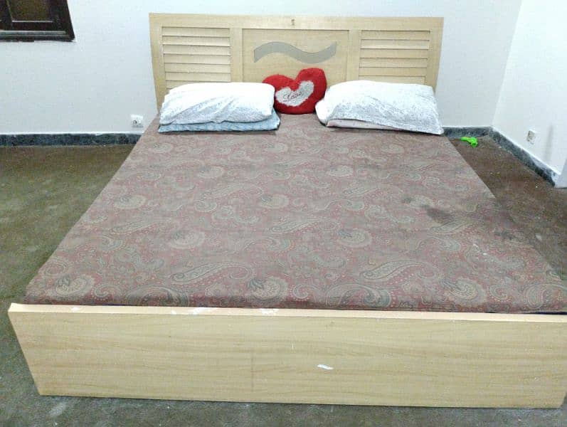 Bed wooden with new 9 year warranty mattress 4