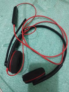 Plantronics Headphones (1 month used only) 0