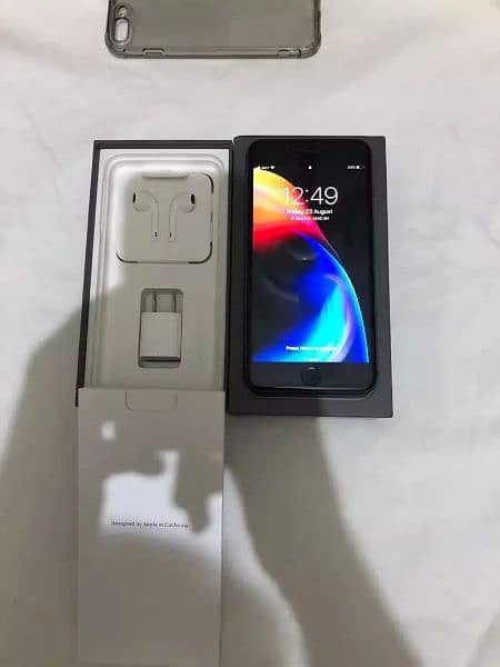 apple iphone 8 plus 128 GB memory 03104007514 0