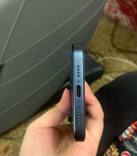 Iphone 15 promax - blue - genuine phone only 5