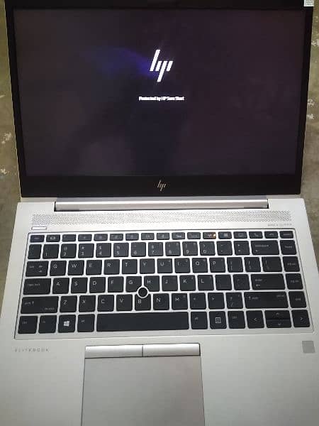 Hp elite book 840 g6 core i7 8th gen touch 16gm DDR4 ram and 512gb ssd 1