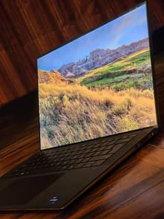 Dell XPS 15 9520 4GB Nvidia Rtx 3050 Core i7 12th Gen 4K Touch