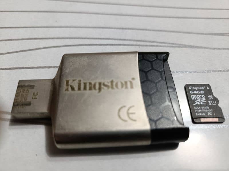 64GB SD Card with Card Reader (Kingston) 1