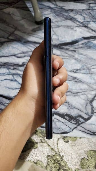 Samsung note 9 for sale 6 / 128  snapdragon version 5