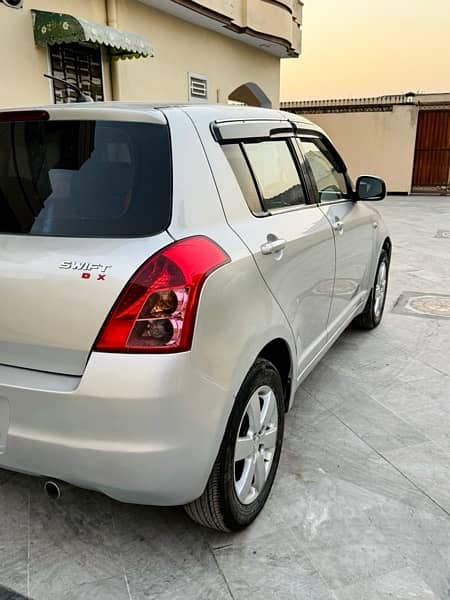 Suzuki Swift 2011 4