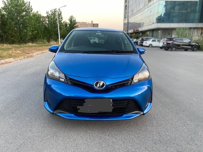 Toyota Vitz 2015 1