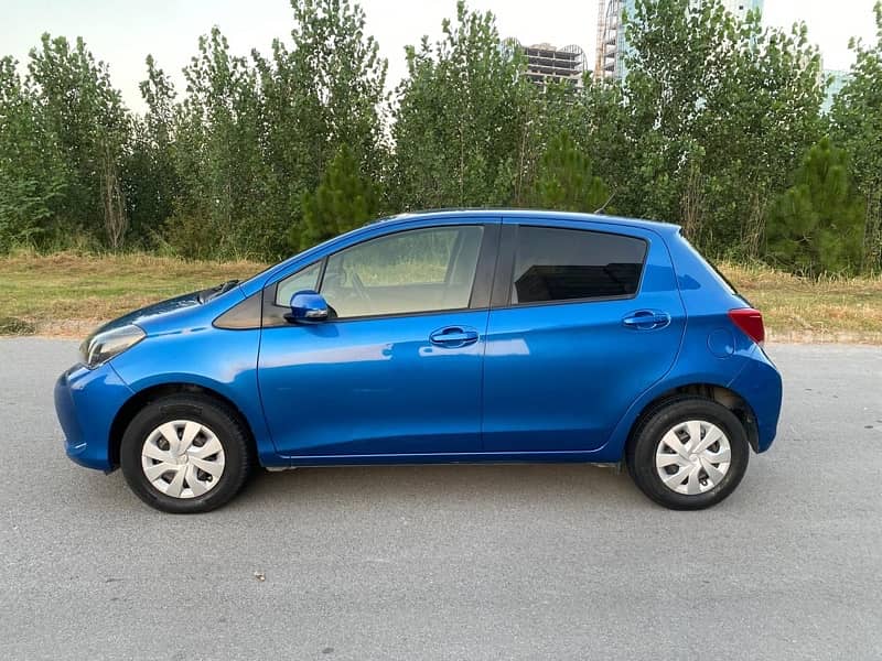 Toyota Vitz 2015 5