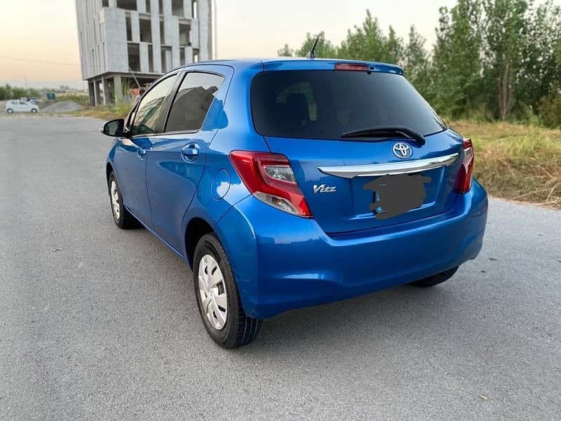 Toyota Vitz 2015 12