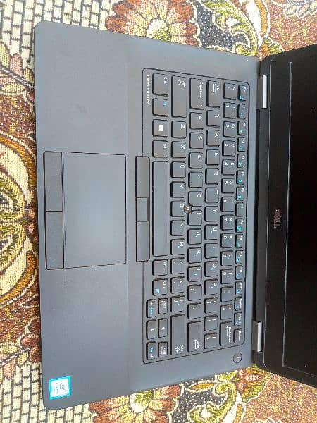 Dell Latitude E-5470 1