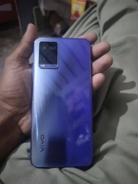 Vivo y21 4