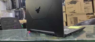 Asus tuff I 7 11th /16gb /512/3050 4gb/ 144hz/rgb kryboard