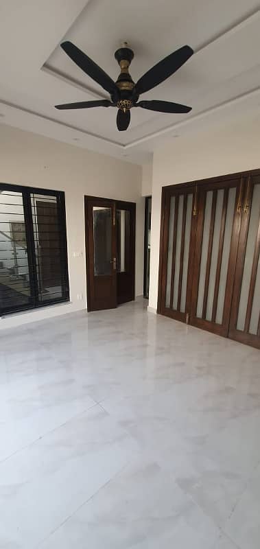 10 marla house for sale in paragon city lahore 14