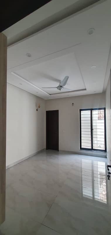 10 marla house for sale in paragon city lahore 16