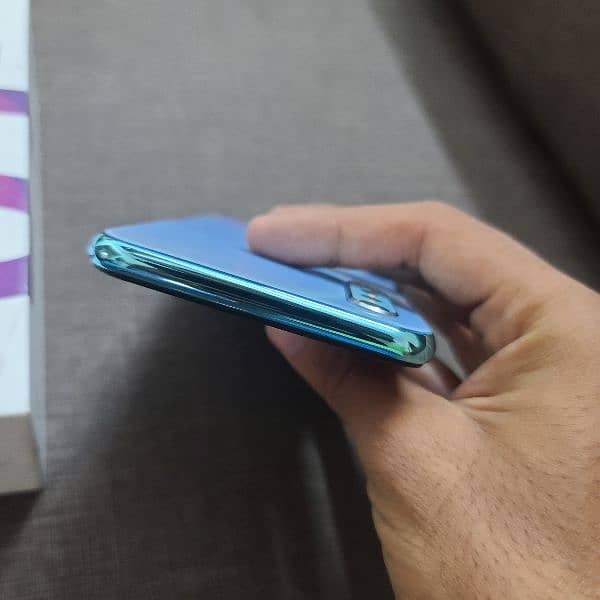 phone vivo S1. with Box. Orignal. 20K. 6