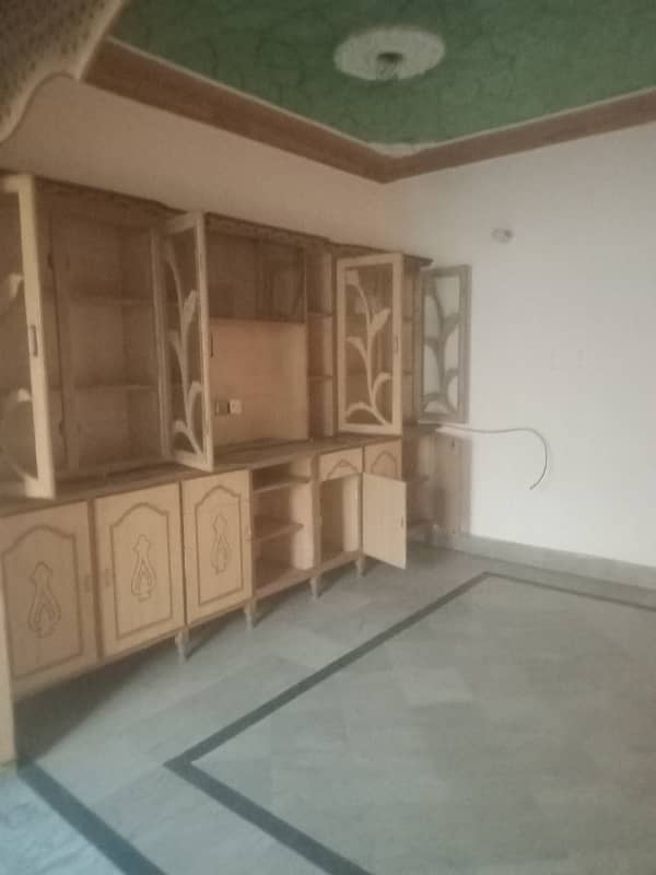 5 Marla Upper Portion for rent in sabzazar scheme ONLY for small family Fori Rabta keray 3