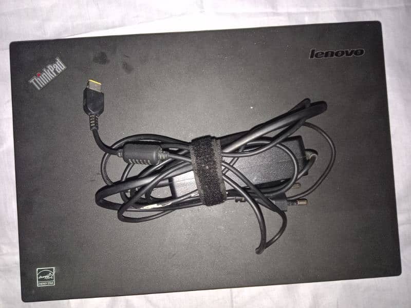 Lenovo Thinkpad for sale almost new condition (03074630084) 1