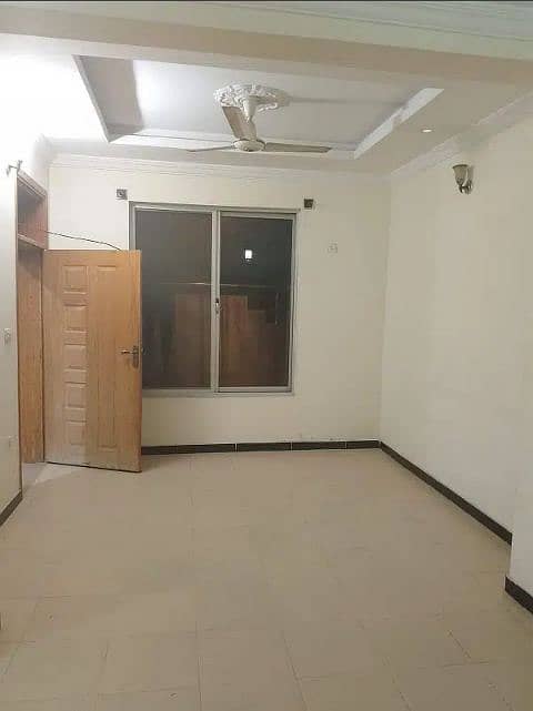 10 marla upper/lower portion for rent for Family and Silent office (Call center + Software house 0