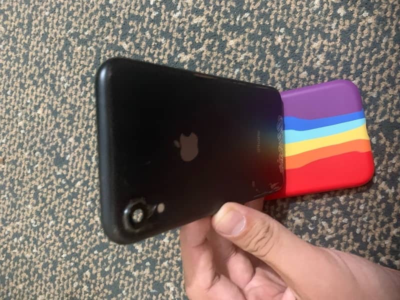 iPhone XR back case full new 10/10 1