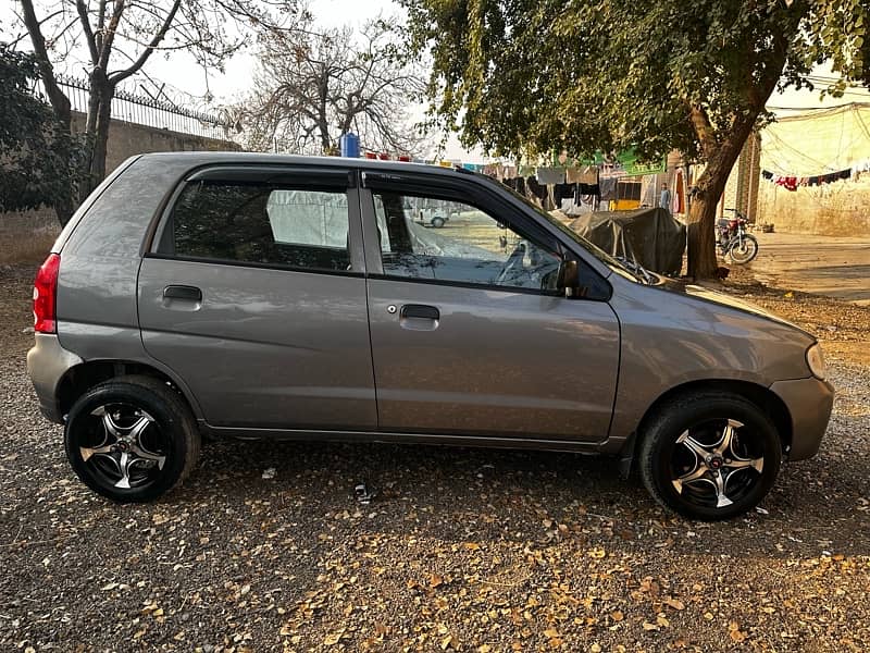 Suzuki Alto 2012 1