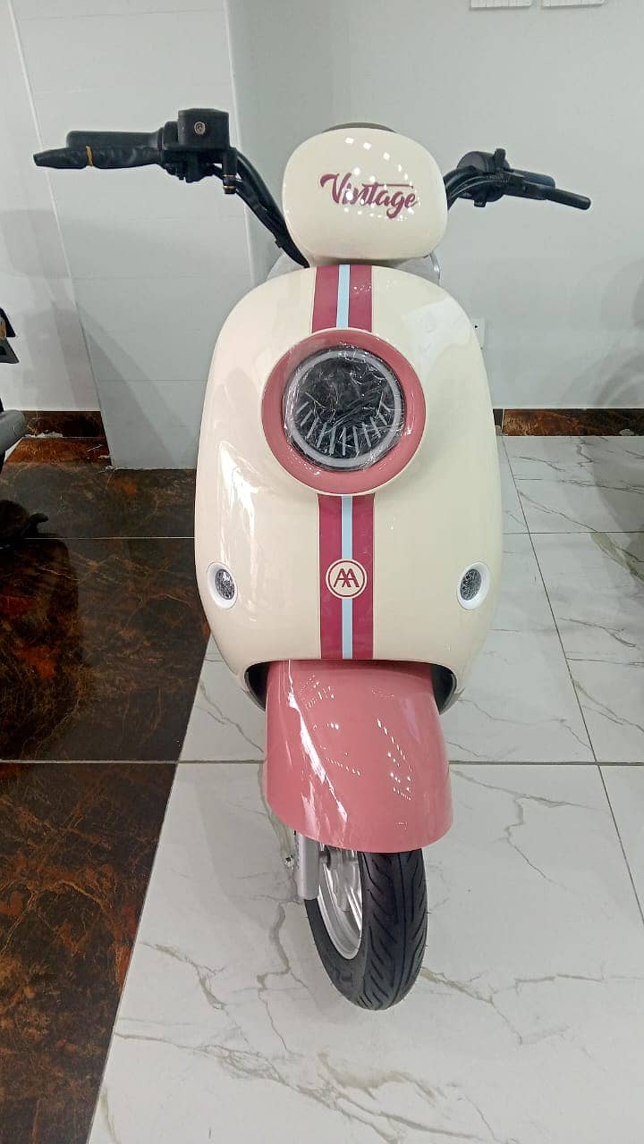 Aima Spark Electric Scooty 0