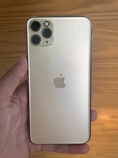 iphone 11pro max 256 PTA with box