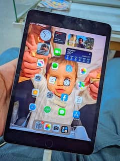 Apple ipad mini 4