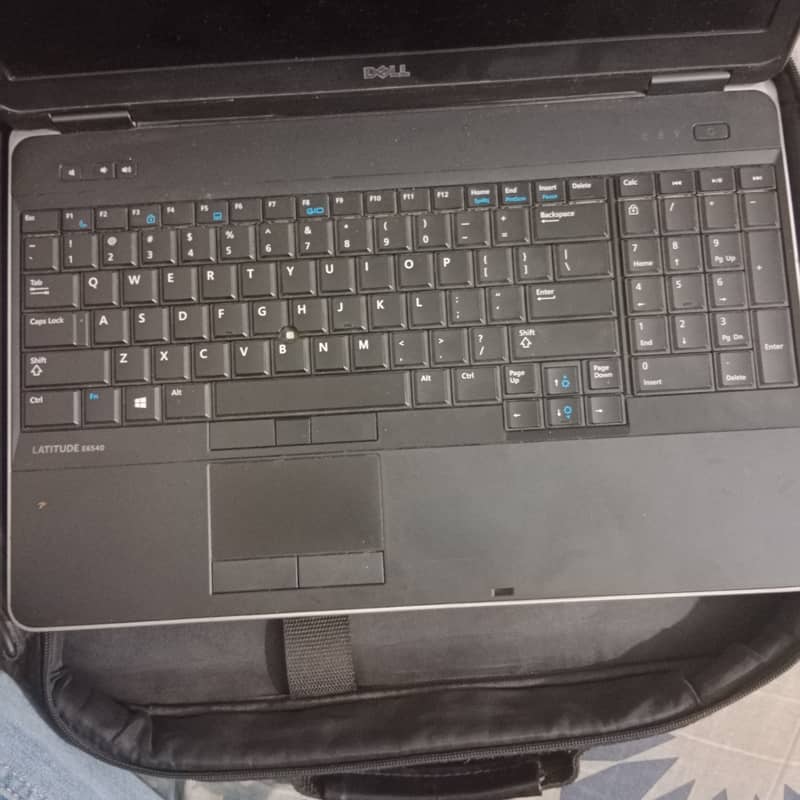 Dell i5 4th generation 1